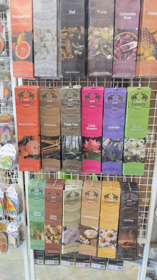 Sri Lankan incense and aromatics